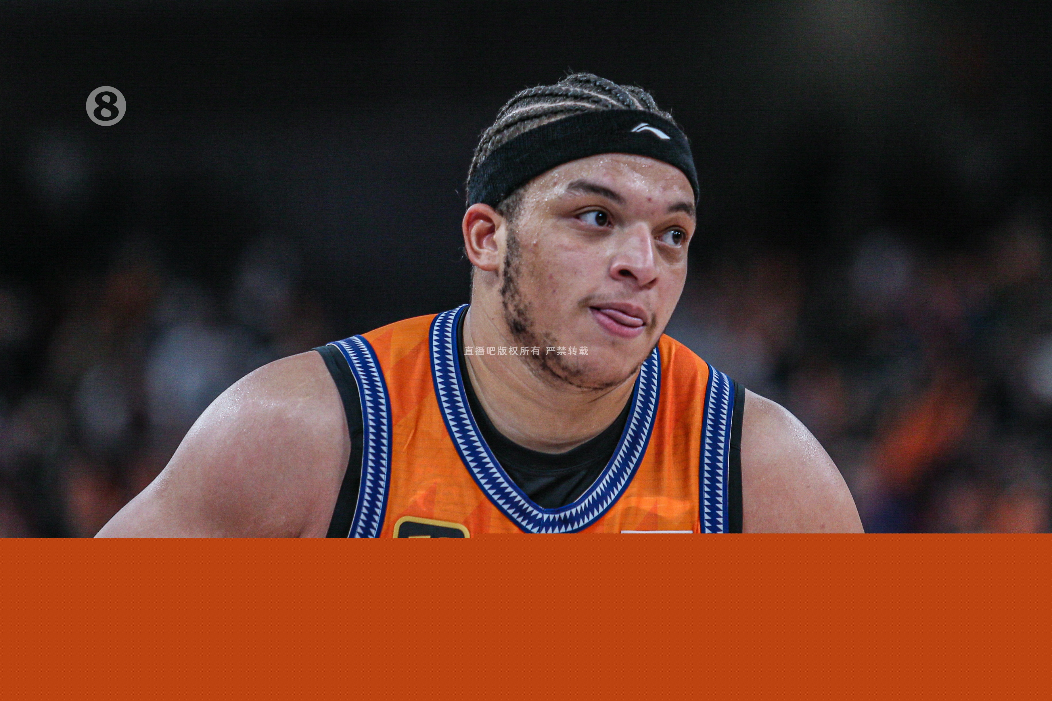 兢兢業(yè)業(yè)！洛夫頓半場(chǎng)10分鐘7中5拿到11分5板 正負(fù)值+9